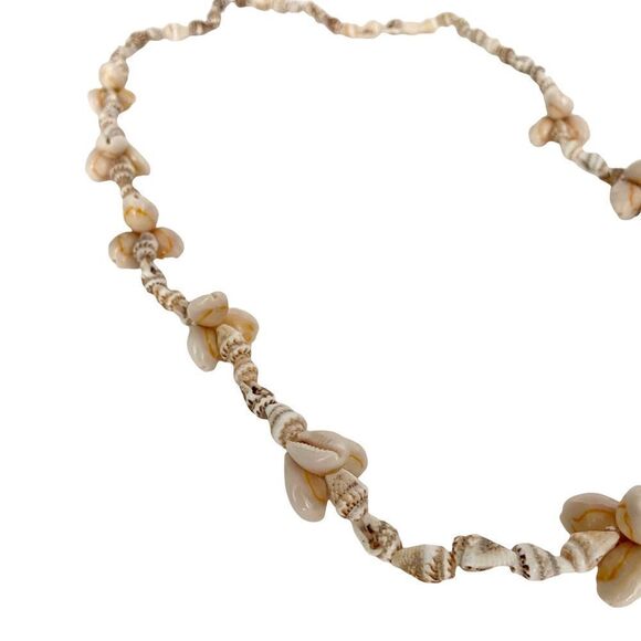 Women Bohemian Sea Shell Decor Long Necklace - Picture 4 of 4